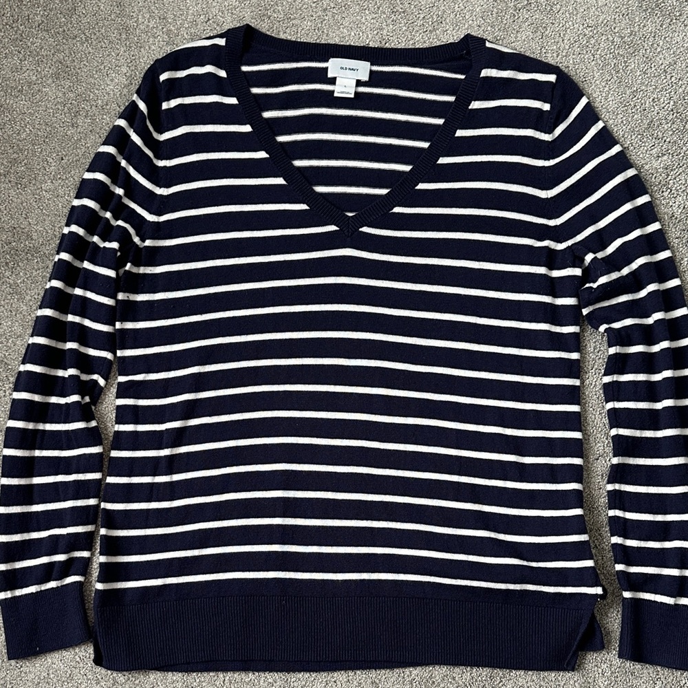 Old Navy Navy and White Striped V-Neck Sweater Size Large